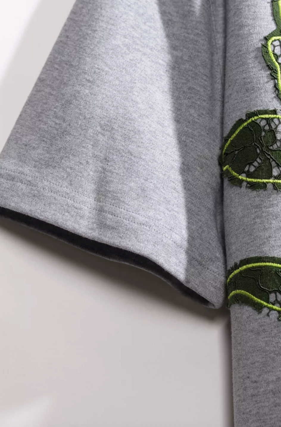 T-Shirt Saria