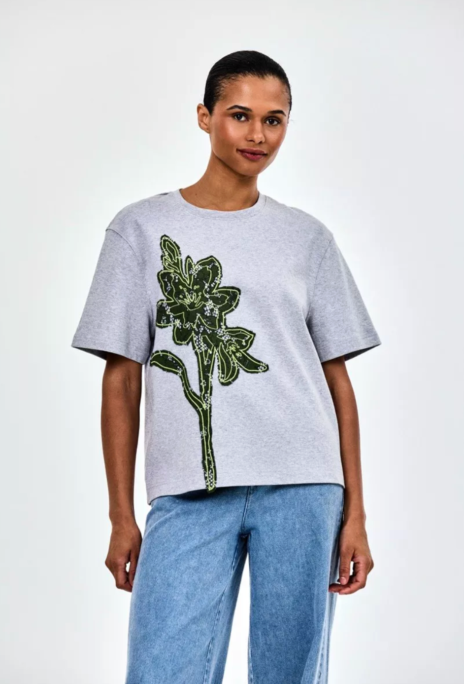 T-Shirt Saria