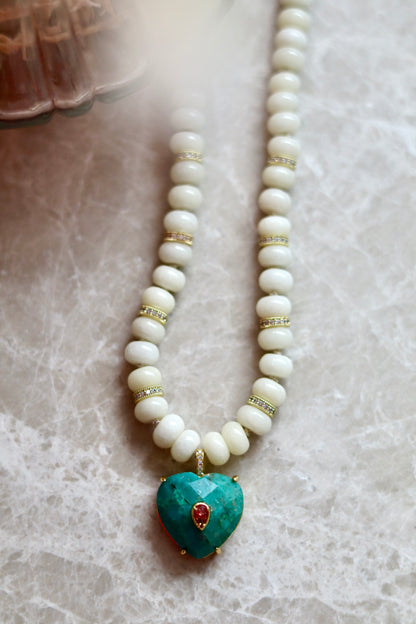 Collier Hili