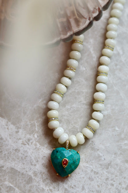 Collier Hili